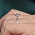 Moissanita 1.00 Solitario 6 uñas 14K
