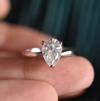 Moissanita Pera 1.50cts Moño